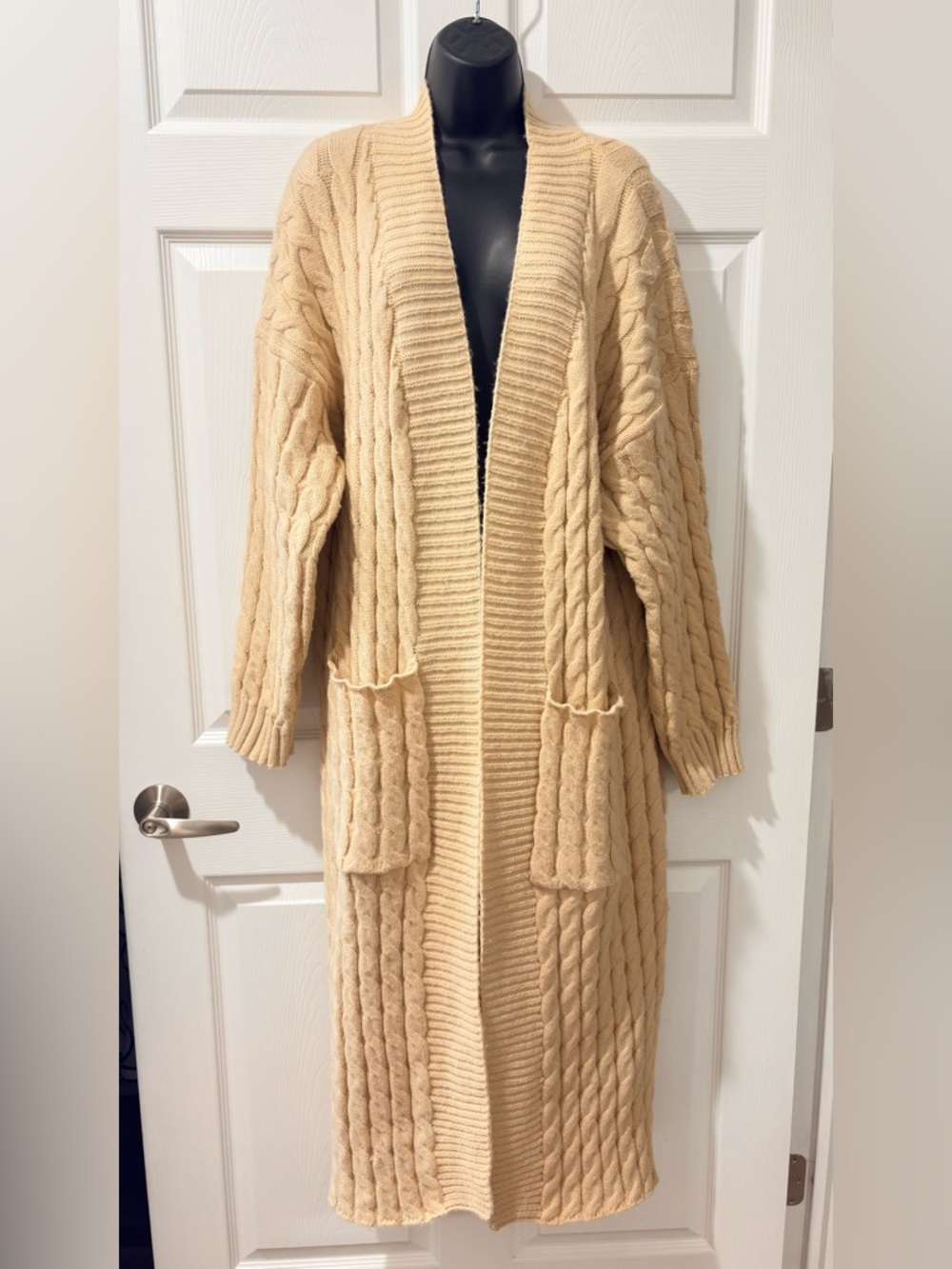 Source Unknown Long Cable-Knit Cardigan - Cream/ Oversized - Picture 4 of 7
